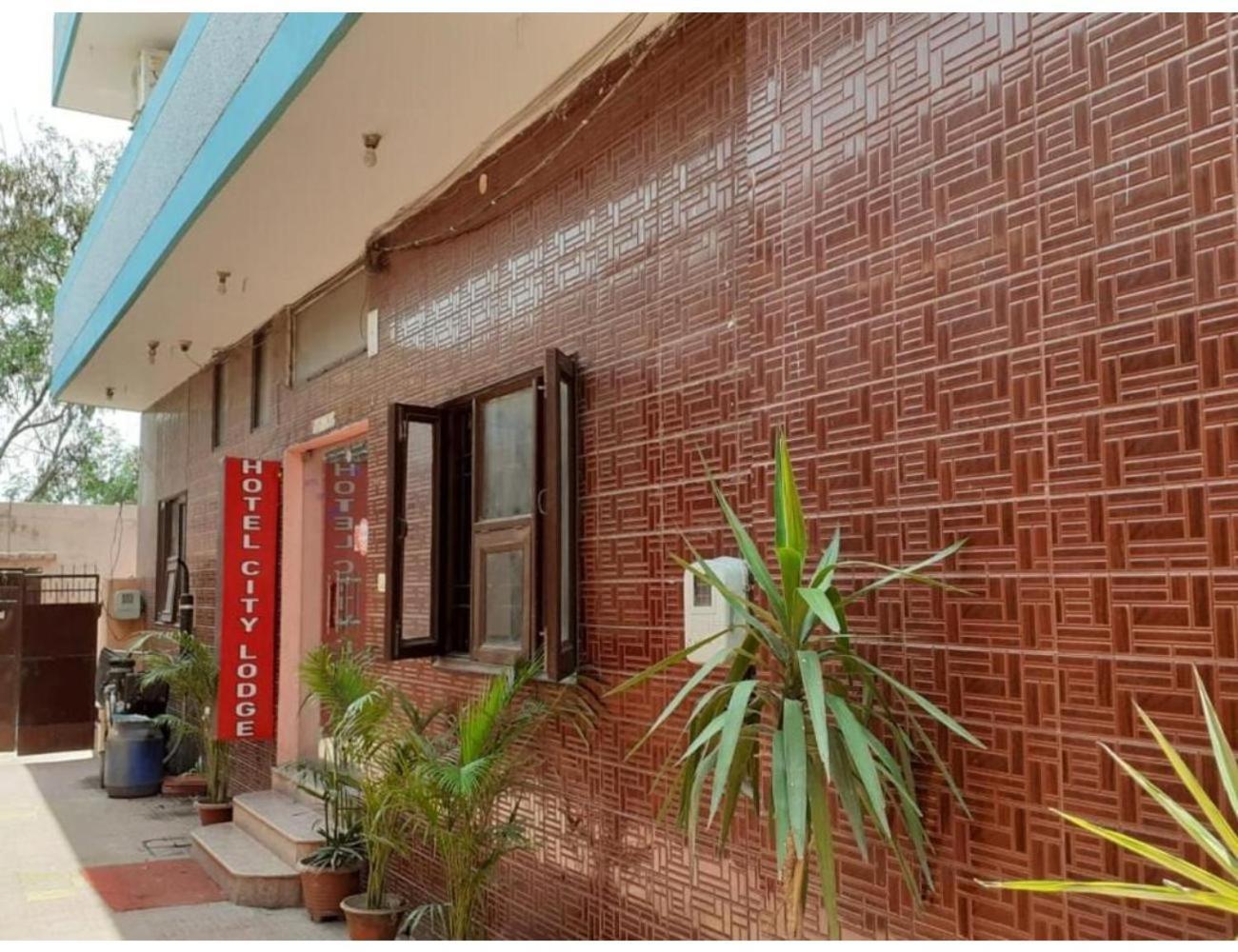 Hotel City Lodge , Chandīgarh Eksteriør billede